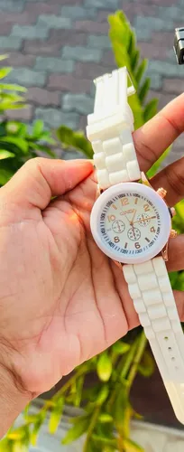 Reloj deportivo blanco sale