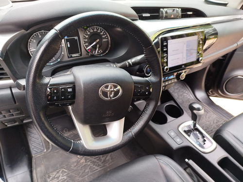 Toyota Hilux Pick-up 2.8 Cd Srx 177cv 4x4 At