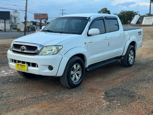 Toyota Hilux 2.5 Cab. Dupla 4x4 4p