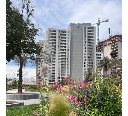 Plaza Vespucio / Metro Bellavista / Estudio Nuevo Equipado