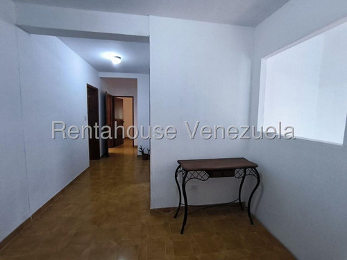 Alquiler - Anexo Residencial - La Trinidad Mls: 25-9673 S.m.