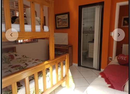 Imagem 10 de 13 de Casa 6 Suítes À 100 Metros Da Praia Peruíbe
