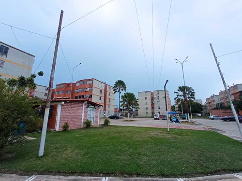 Imagen 1 de 21 de Apartamento En Alquiler En Urbanización Lechozal, Cagua.