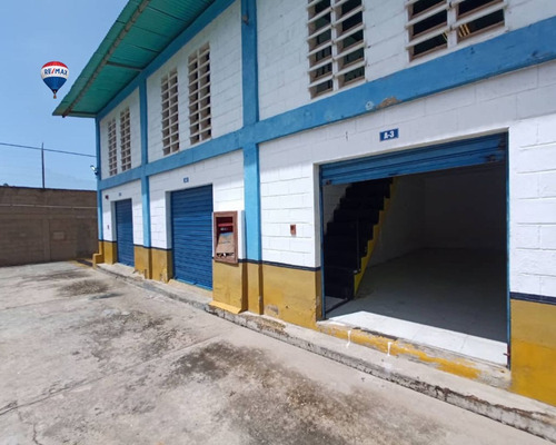 Re/max 2 Mil Alquila, Galpón En La Avenida 4 De Mayo