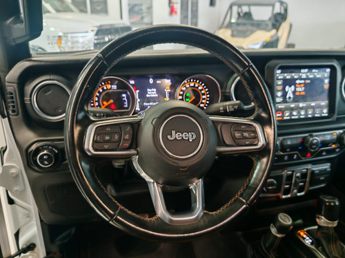 2020 Jeep Gladiator Overland 4x4