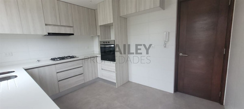 Casa Nueva En Venta De 4d 4b En Exclusivo Sector De Concon