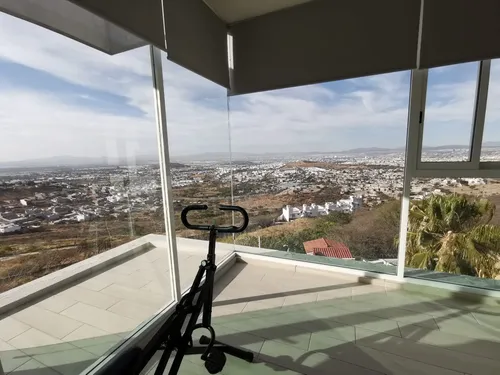 Preciosa Residencia De Autor En Los Cipreses, Vista Espectacular, Única !!