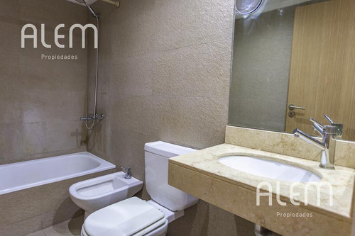Departamento De 3 Ambientes En Venta En Lomas De Zamora