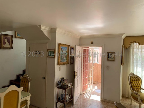 Casa En Venta El Marques Hg 24-29073