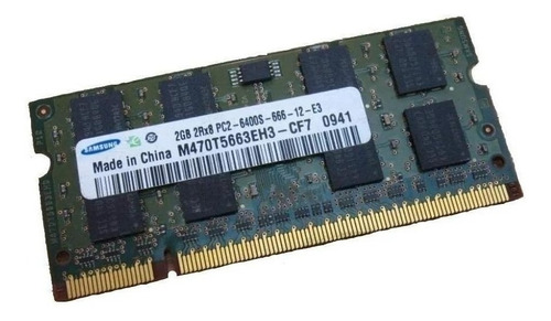 Memoria RAM color verde  2GB 1 Samsung M470T5663EH3-CF7