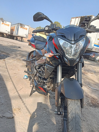 Pulsar Ns 200 Negra Con Rojo