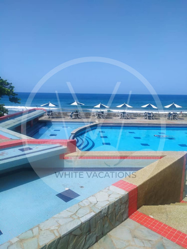 Imagen 1 de 8 de Apto Y Casas Vacacionales
