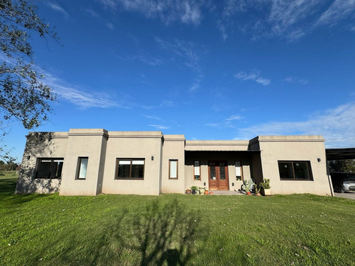 Venta Casa 4 Amb Pileta En La Primavera Golf Lujan
