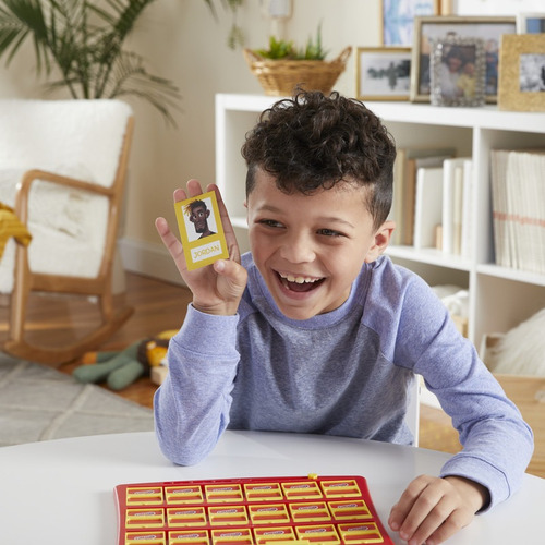 Imagen 9 de 12 de Juego de mesa Adivina quién? Hasbro C2124