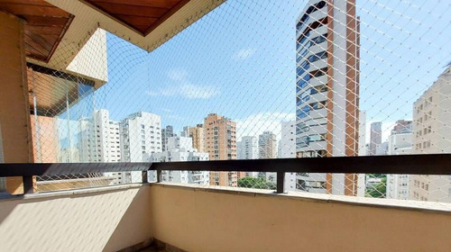 Apartamento Amplo Com Terraço Ensolarado