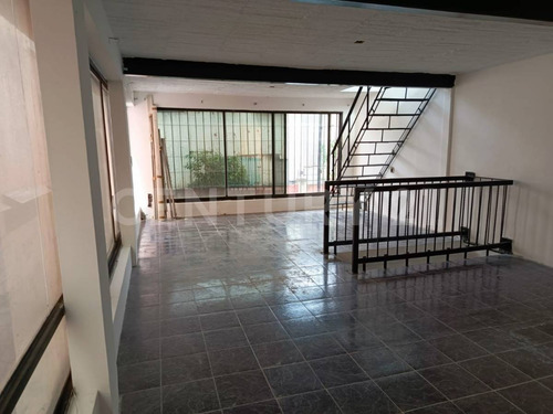 Departamento C/local Comercial En 3 Niveles, Ctm Risco, Gustavo A Madero, Cdmx