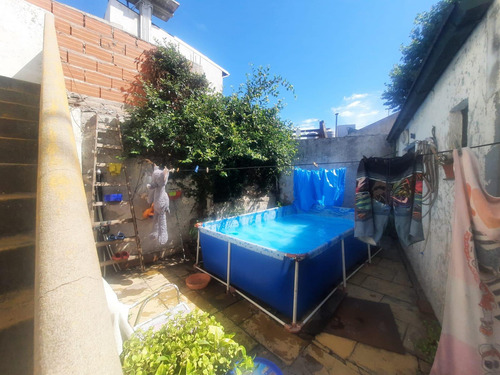 Venta - Casa - 5 Ambientes - Patio - Terraza - Terreno - Permuta