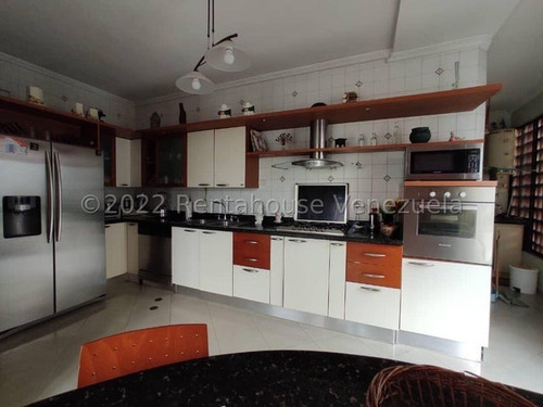 Apartamento Duplex Amoblado En Venta Urb La Soledad 25-16066 Gjg