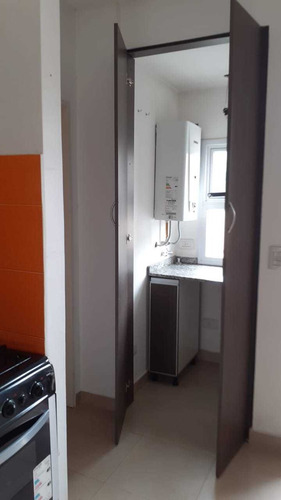 Departamento 2 Ambientes , Almagro Con Balcón