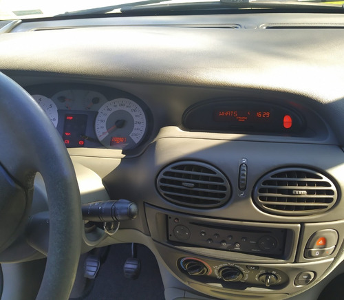 Renault Scenic 1.6 16v Sportway Hi-flex 5p