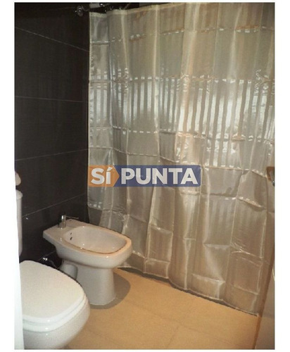 Imagen 4 de 5 de Apartamento En Playa Brava En Alquiler