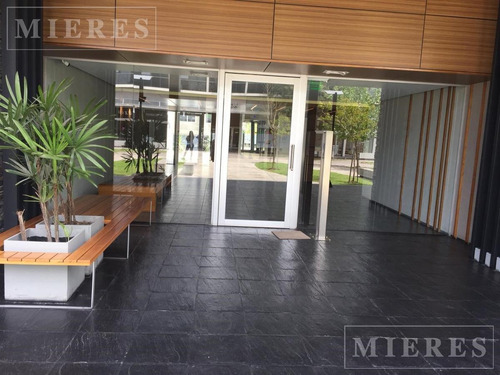 Imagen 2 de 20 de Muy Linda Oficina En Venta En Primer Piso En Agora Iii