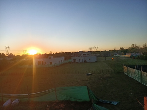 Imagen 3 de 14 de A Estrenar Con Pileta 4 Hab 210 M2 Altos Manzanares