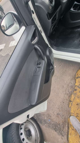 Fiat Palio 1.4 Attractive 85cv