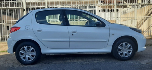 Imagem 3 de 12 de Peugeot 207 2011 1.4 Xr Flex 5p