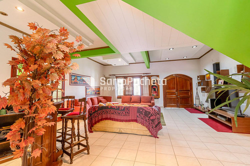 Venta Casa 4 Ambientes En Castelar Norte