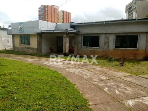 Imagen 1 de 7 de Se Vende Galpón En La Avenida Raul Leoni