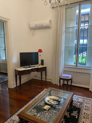 Excelente Piso Amoblado Con Dos Habitaciones. Recoleta