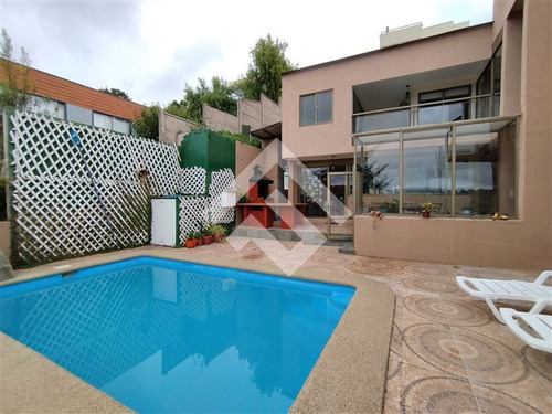 Casa En Venta Los Almendros, Reñaca, 5d Y 4b, Viña Del Mar