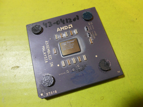 Micro Procesador Amd Duron 700 - S462 - D700aut1b - Retro (Usado)