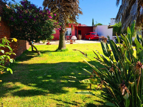 Imagen 20 de 21 de Colonia Del Sacramento- Casa De 2 Dormitorio Con Buen Parque