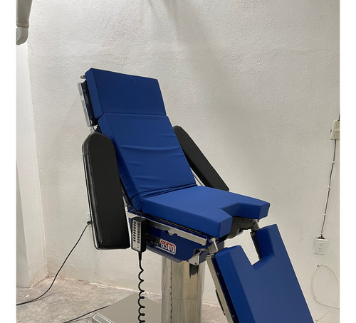 Mesa De Cirugía Skytron 6500 Elite Eléctrica (Usado)