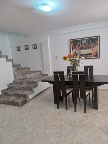 Imagen 2 de 17 de Casa En Urbanización Sabana Larga