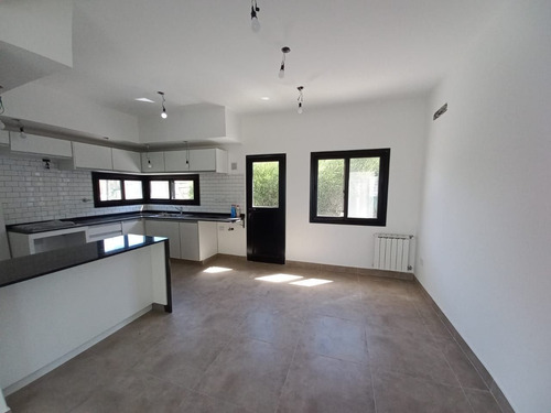 Imagen 8 de 29 de Casa En Venta A Estrenar En Santa Elena - Pilar Del Este