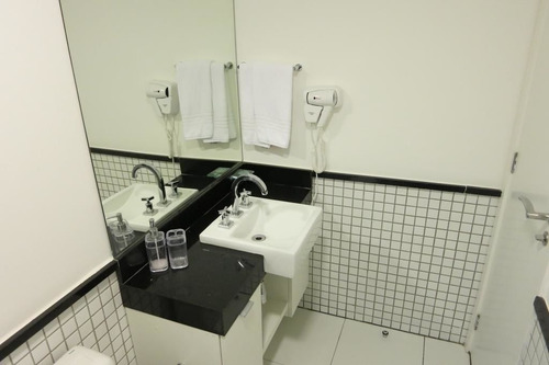 Imagem 10 de 15 de Flat No Brooklin, Prox A Marg Pinheiros E Ponte Estaiada - Sf30036