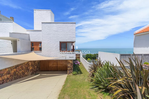 Casa De Diseño En Península, Punta Del Este, Uruguay