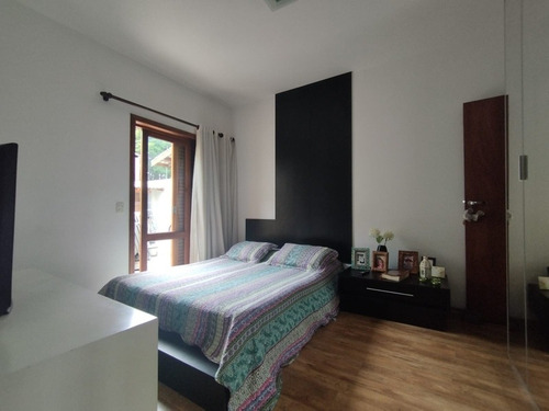 Casa 4 Quartos 2 Suítes 4 Banheiros