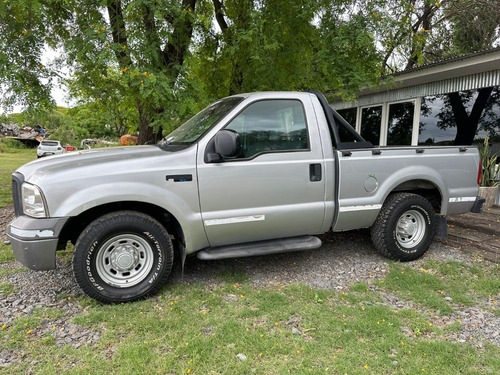 Ford F-100 3.9 Cab. Simple Xl Plus Mp3+4x2