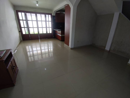 Imagen 5 de 12 de Se Alquila Townhouse En La Morita