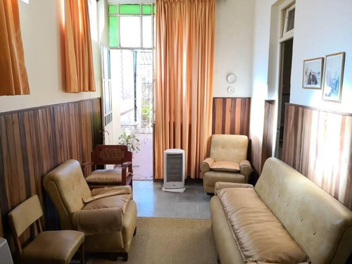 Imagen 8 de 30 de Casa De 3 Dormitorios Mas Comodin, Excelente Ubicacion