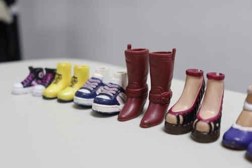 Lote 17 Pares De Zapatos Barbie (Usado)