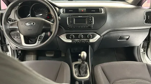 Kia Rio Spice R 1.4 Tp 1400cc 5p 2ab Aa Ct R17