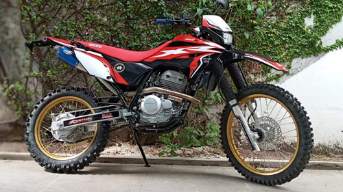 Imagen 2 de 22 de Xr 250 Tornado Especial