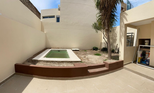 Venta A Estrenar Entrega Inmediata Casa Chalet 4 Ambientes 3 Dormitorios Cochera Jardin Piscina Calefaccion Central. Ubicada En Adolfo Alsina 3000 - Florida Mitre Vicente Lopez