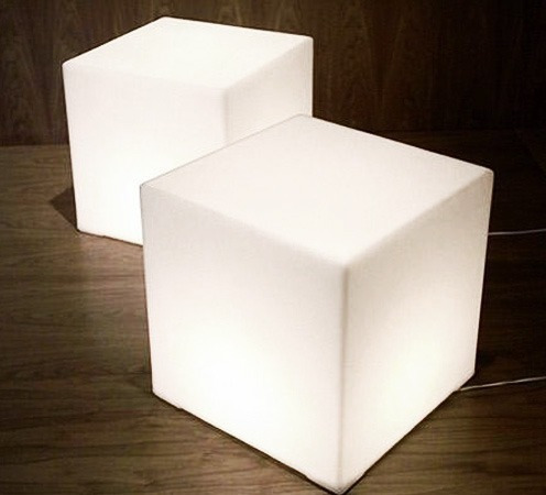 Cubo / Asiento / Piso / Mesa 42x42x43 Altura