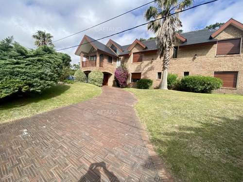 Alquiler Anual O Temporal Casa 7 Dormitorios Playa Mansa Punta Del Este